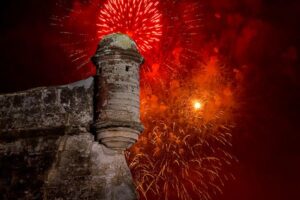 TravMedia_USA_medium-sized_1519113_Castillo_Fireworks-web-300x200